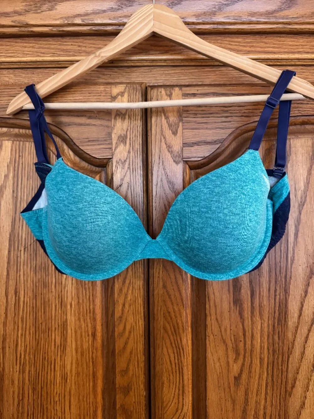 PINK Victoria's Secret Teal & Navy T-Shirt Bra